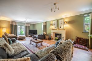 Drawing room- click for photo gallery